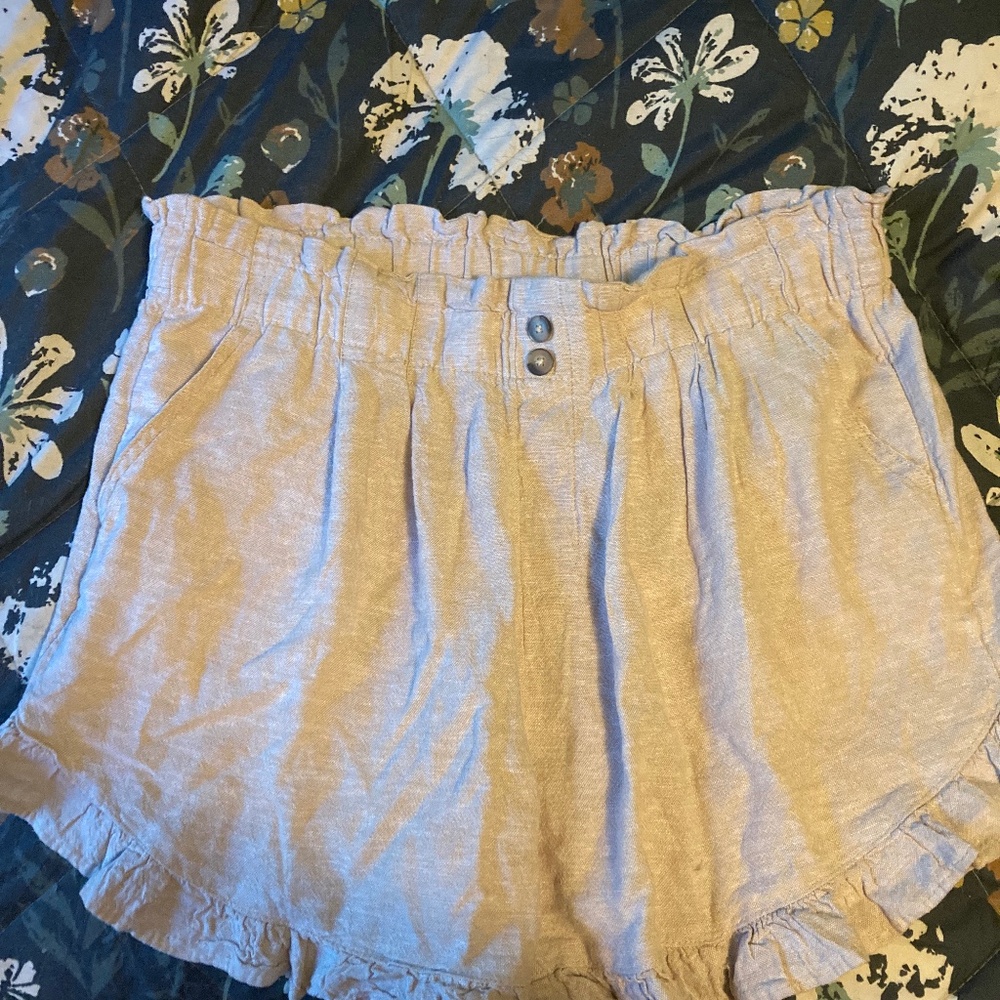 Linen shorts